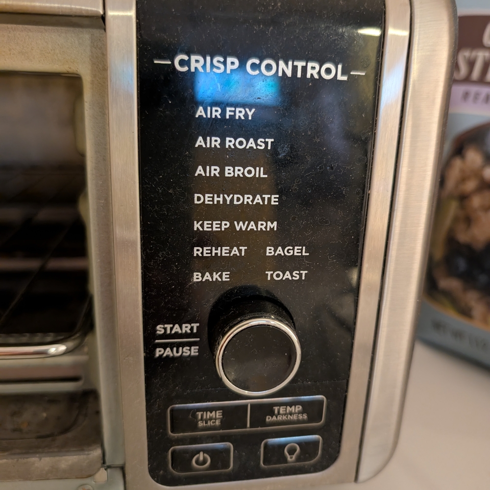Ninja 9-in-1 Air Fryer - Picture 2 of 3